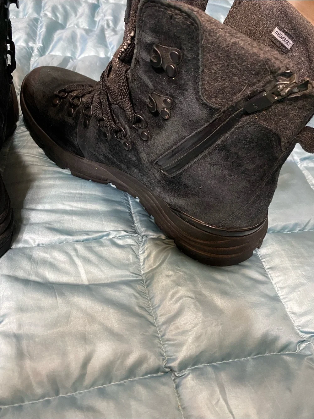 NWOT Danner Artic 600 Zip Men's Black Suede Waterproof Hiking Boots Sz 9.5.